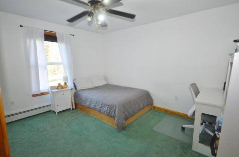 21 Mccarty Road Glenburn ME 04401