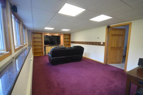 21 Mccarty Road Glenburn ME 04401