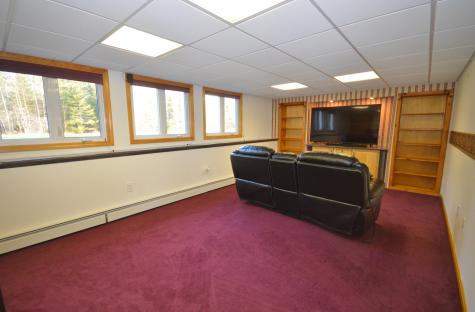 21 Mccarty Road Glenburn ME 04401