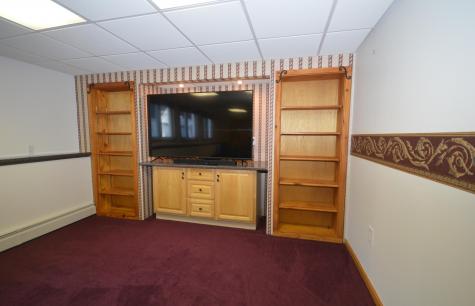 21 Mccarty Road Glenburn ME 04401