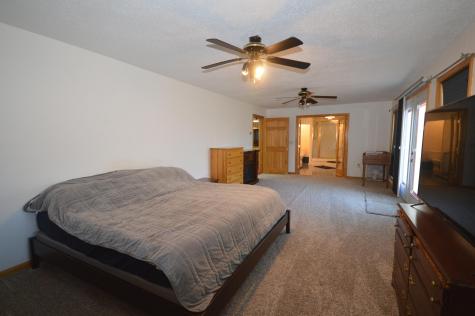 21 Mccarty Road Glenburn ME 04401