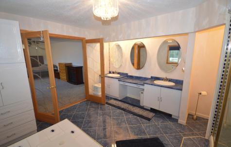 21 Mccarty Road Glenburn ME 04401