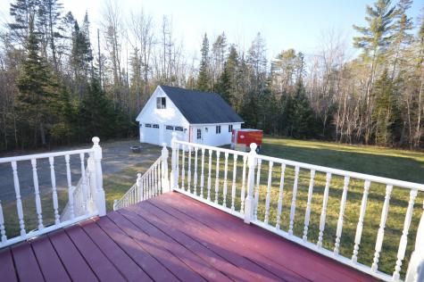 21 Mccarty Road Glenburn ME 04401