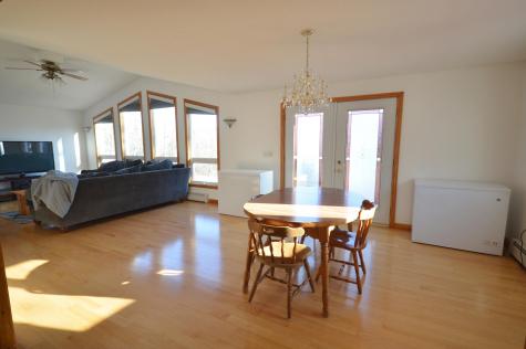 21 Mccarty Road Glenburn ME 04401
