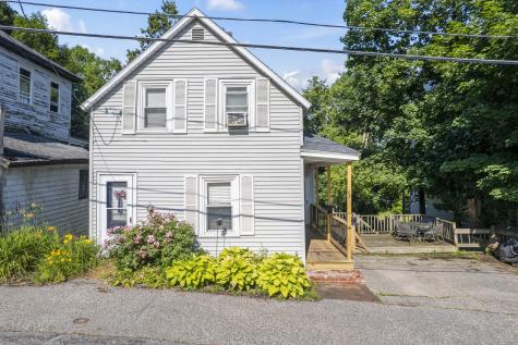 68 Newbury Street Auburn ME 04210