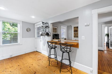 68 Newbury Street Auburn ME 04210