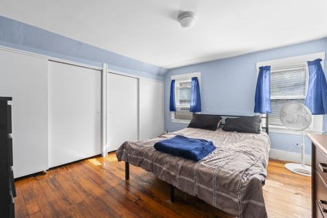 68 Newbury Street Auburn ME 04210