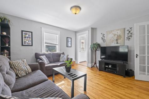 68 Newbury Street Auburn ME 04210