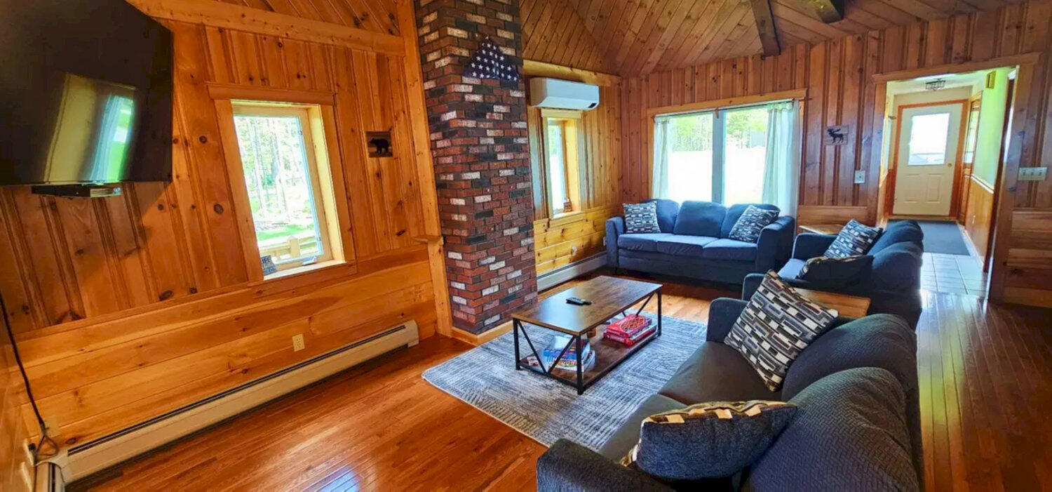 15 Lake Street Jackman ME 04945