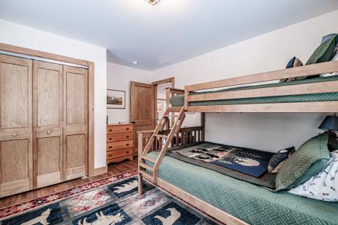 47 Briggs Lane Oxford ME 04270