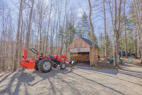 934 New Vineyard Road Farmington ME 04938