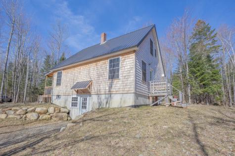 934 New Vineyard Road Farmington ME 04938