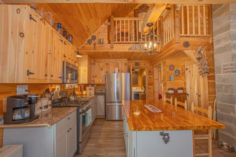 934 New Vineyard Road Farmington ME 04938