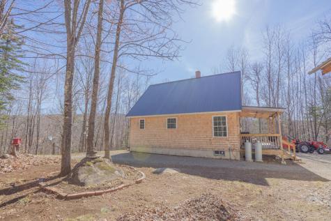 934 New Vineyard Road Farmington ME 04938