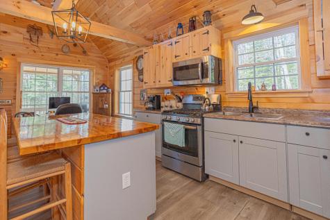 934 New Vineyard Road Farmington ME 04938