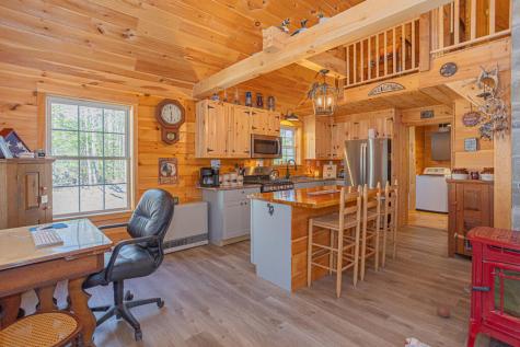 934 New Vineyard Road Farmington ME 04938