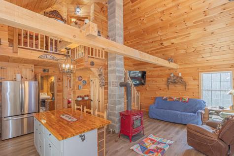 934 New Vineyard Road Farmington ME 04938