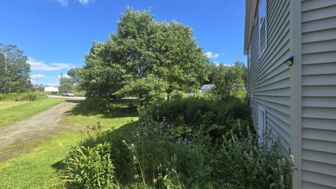 27 Mountain View Road Leeds ME 04263