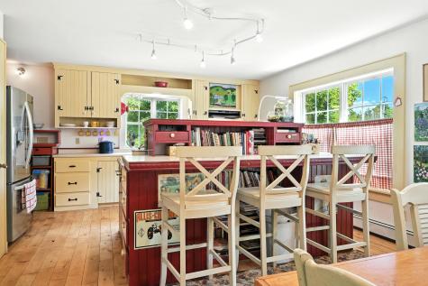 27 Mountain View Road Leeds ME 04263