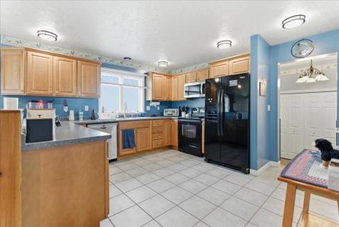 448 Lowell Town Road Wiscasset ME 04578