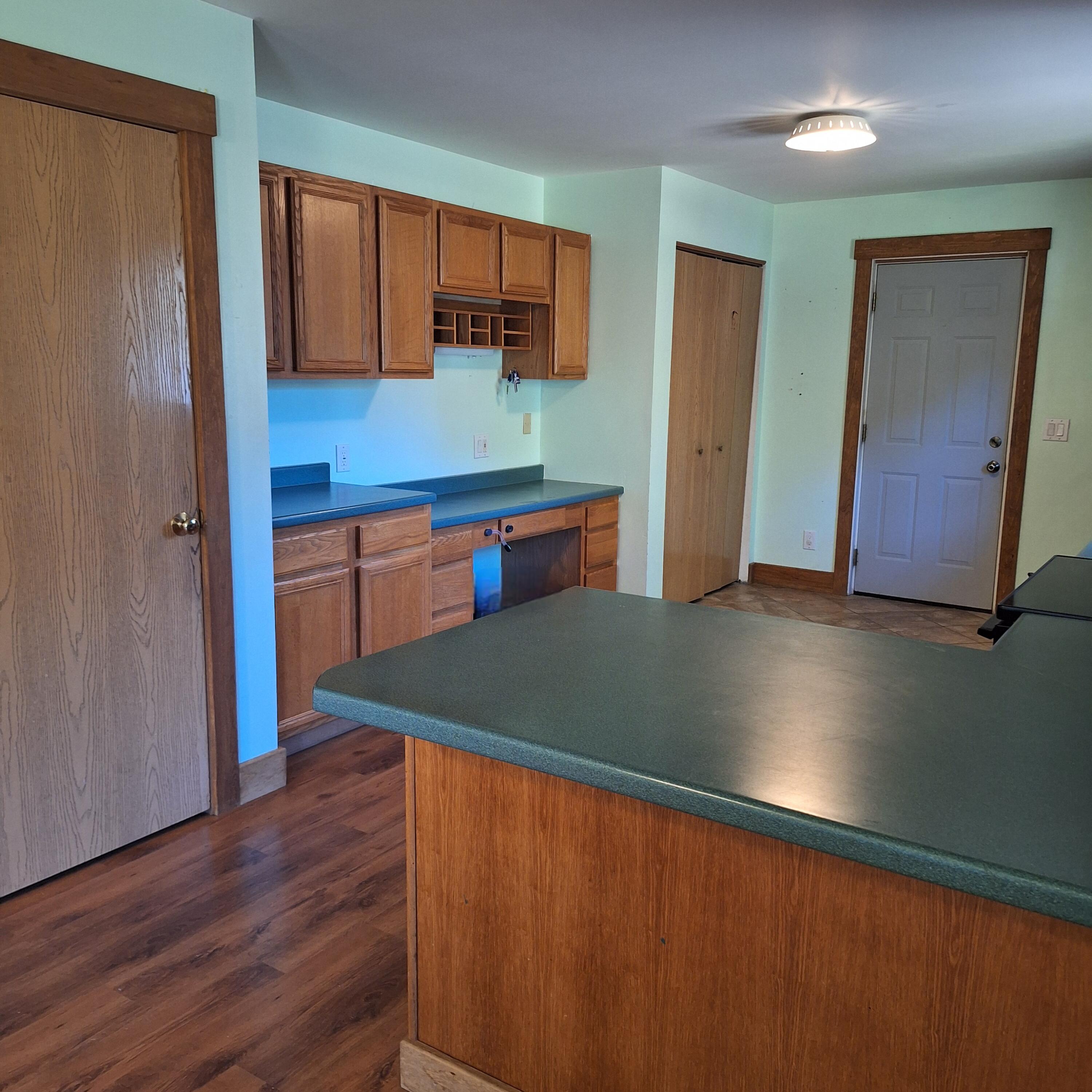 261 High Street Paris ME 04281