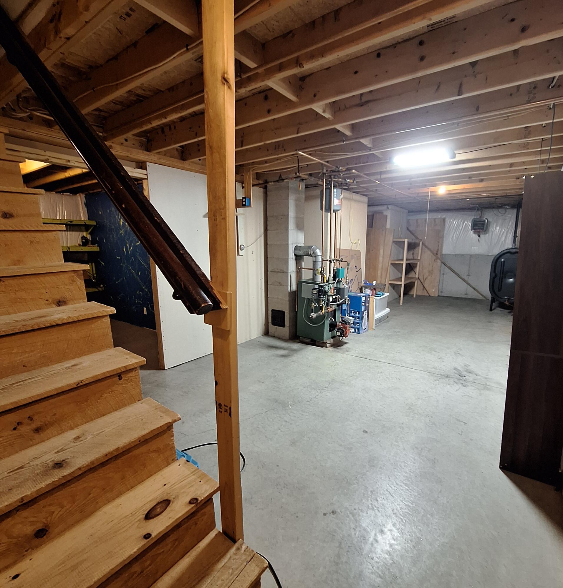 261 High Street Paris ME 04281