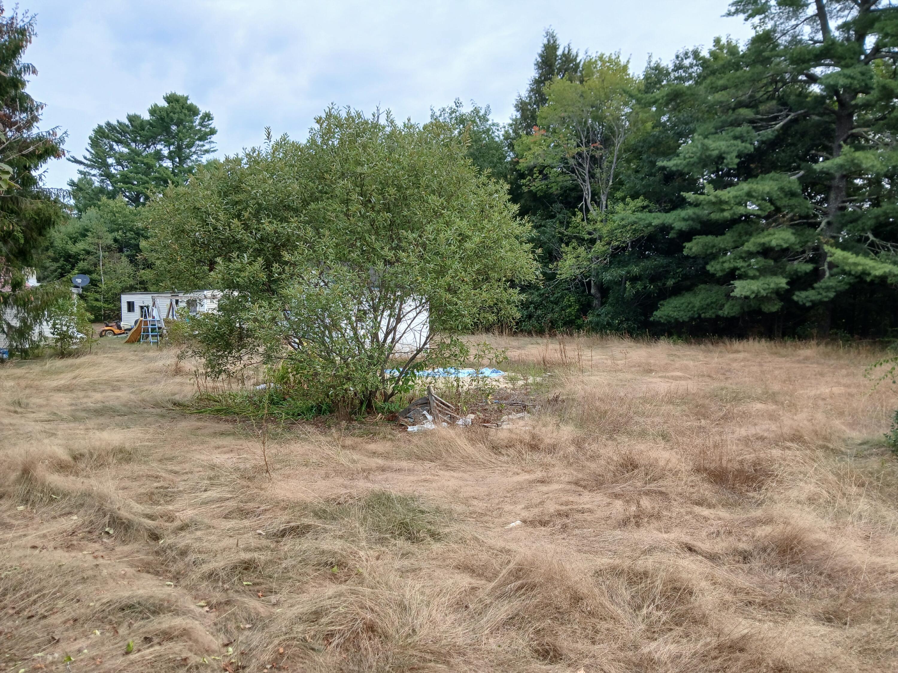 261 High Street Paris ME 04281