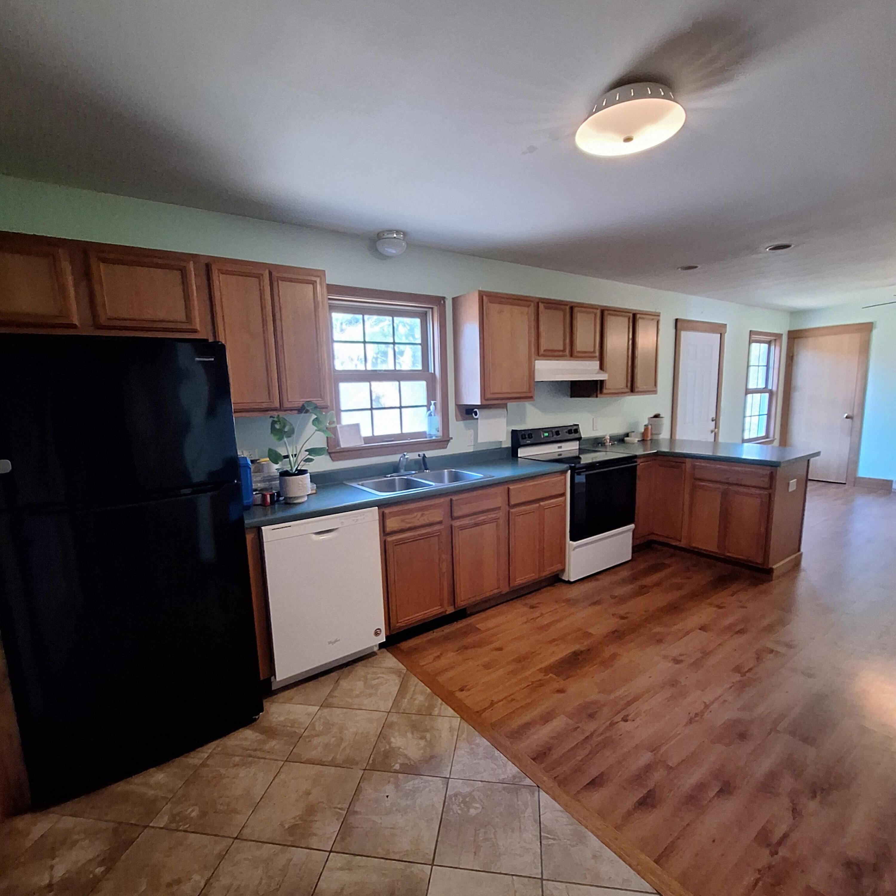 261 High Street Paris ME 04281