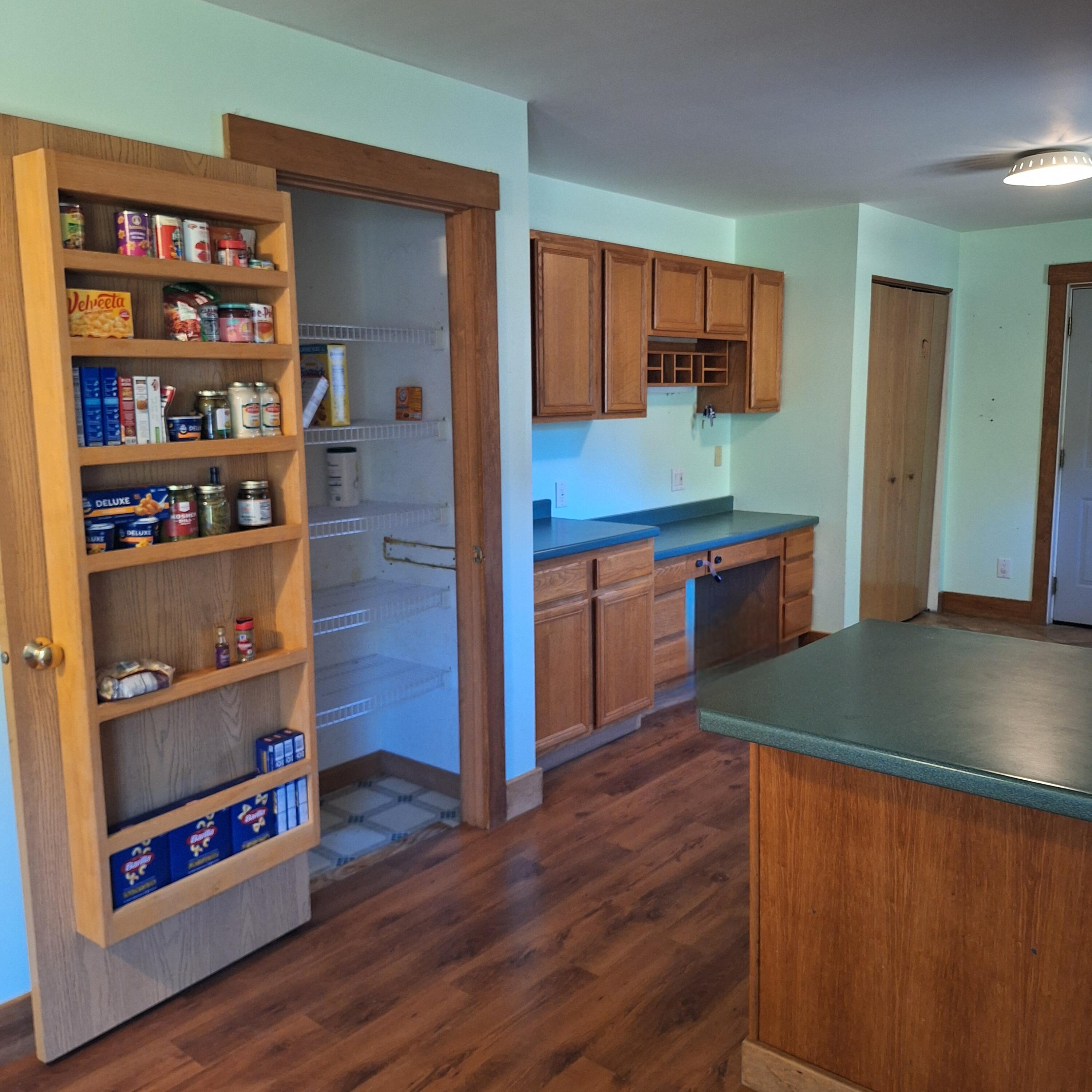 261 High Street Paris ME 04281