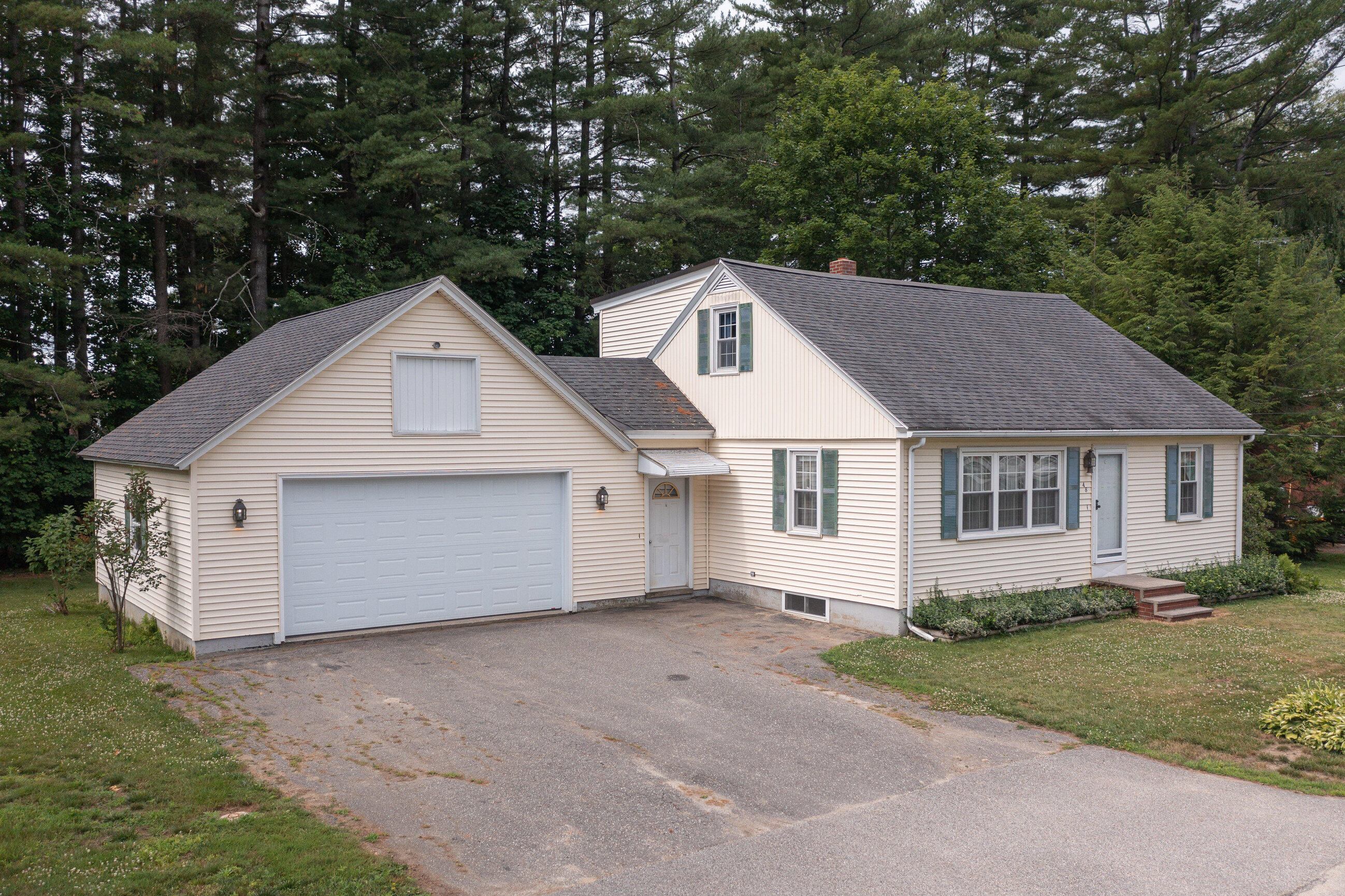 48 W Dartmouth Street Auburn ME 04210