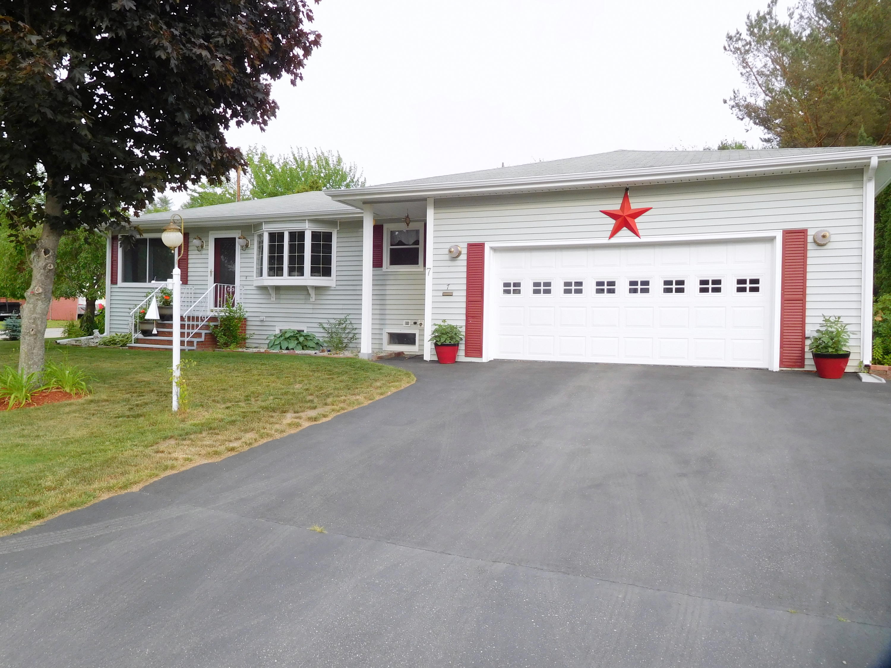 7 Bobby Street Lewiston ME 04240