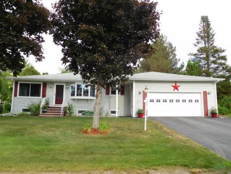 7 Bobby Street Lewiston ME 04240