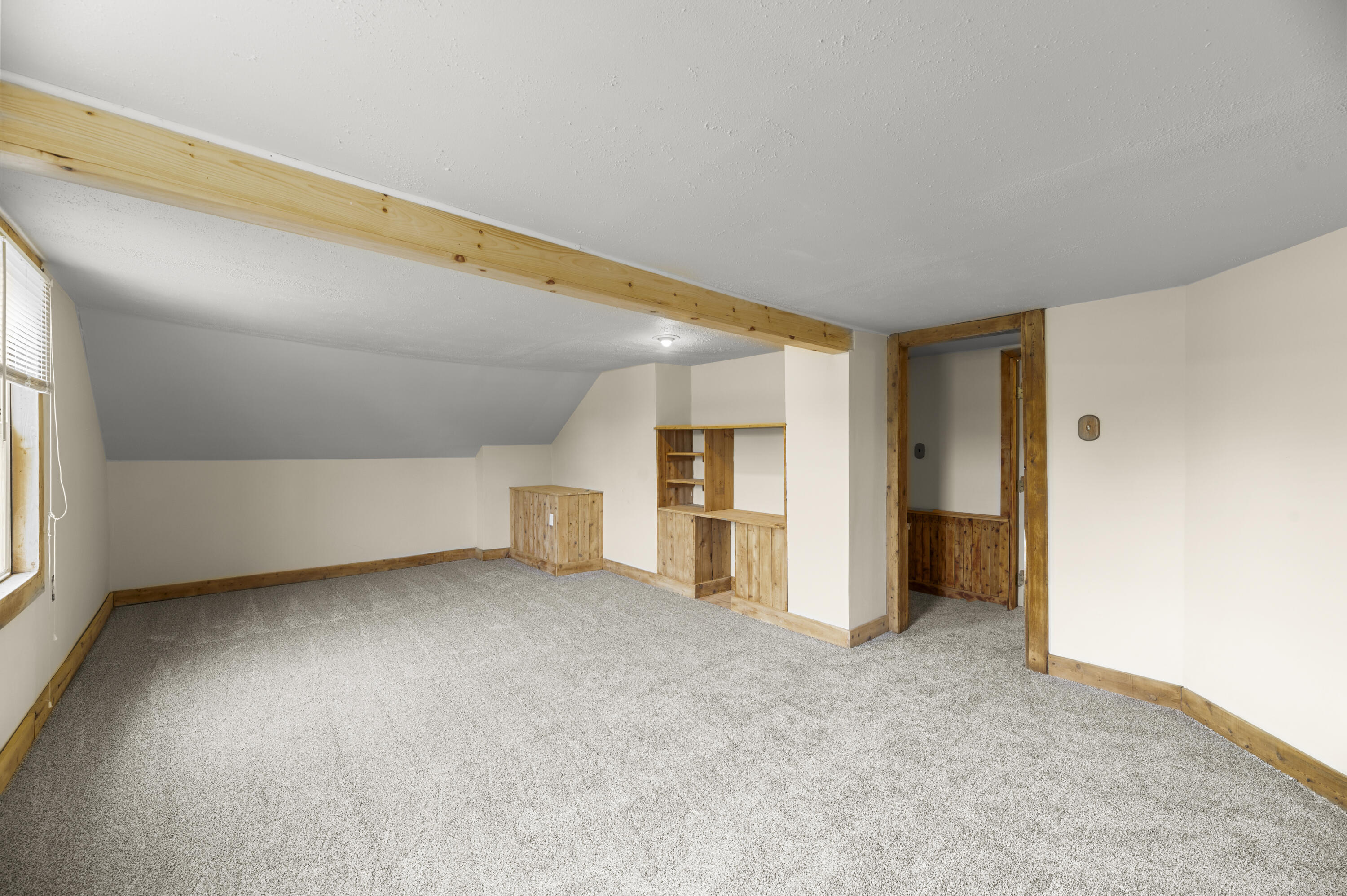 15 Lagrange Road Howland ME 04448