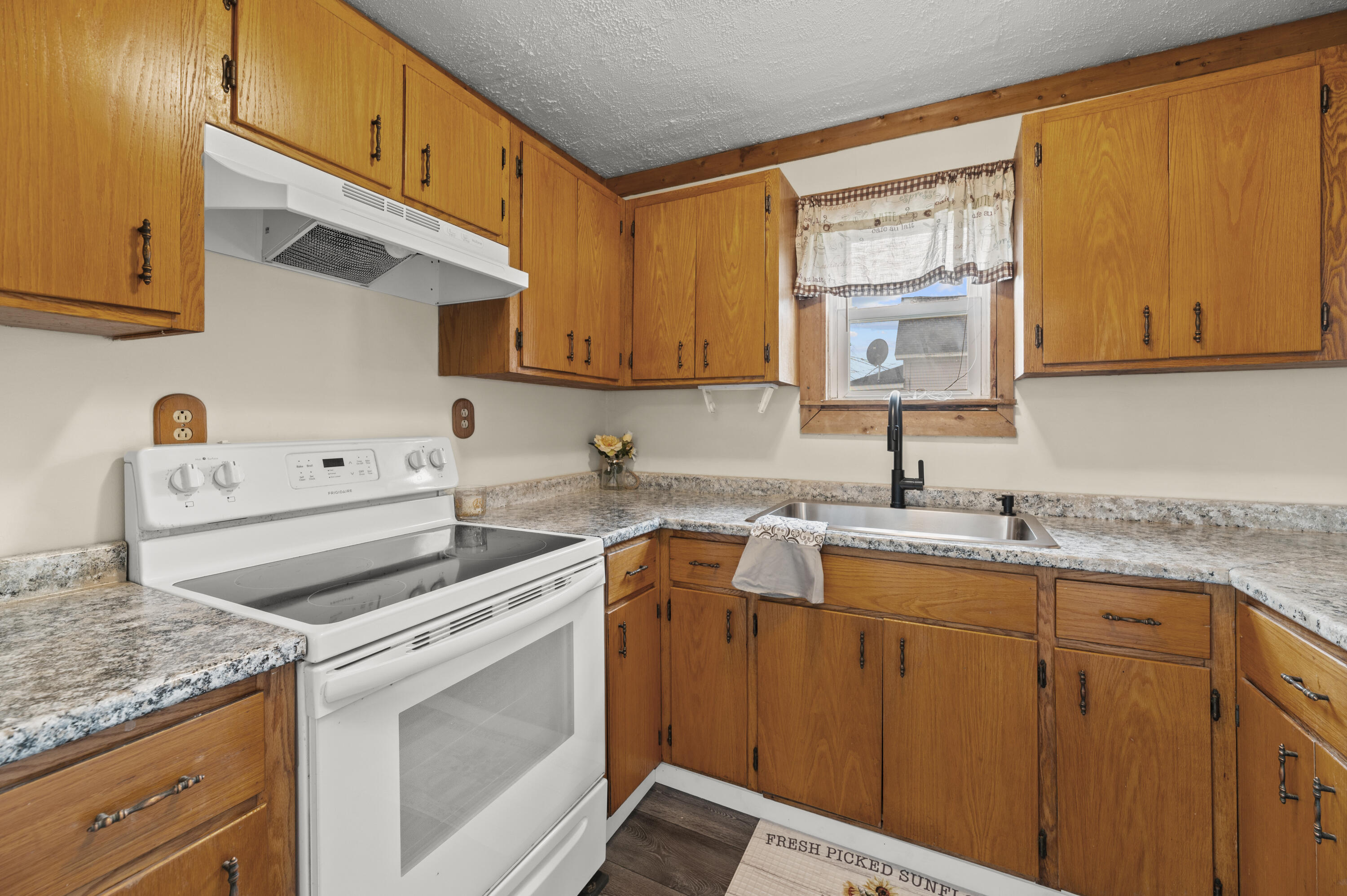 15 Lagrange Road Howland ME 04448