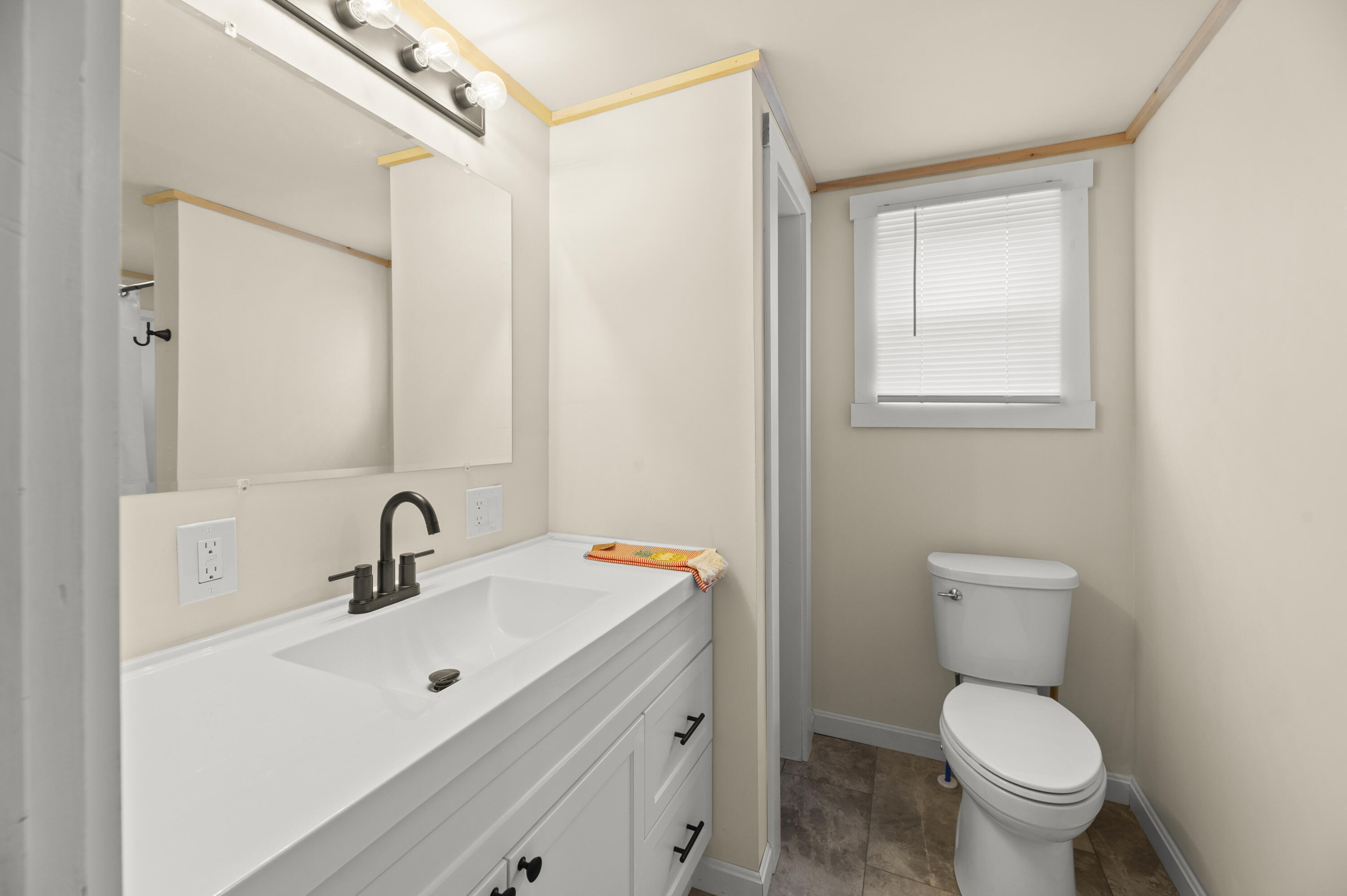 15 Lagrange Road Howland ME 04448
