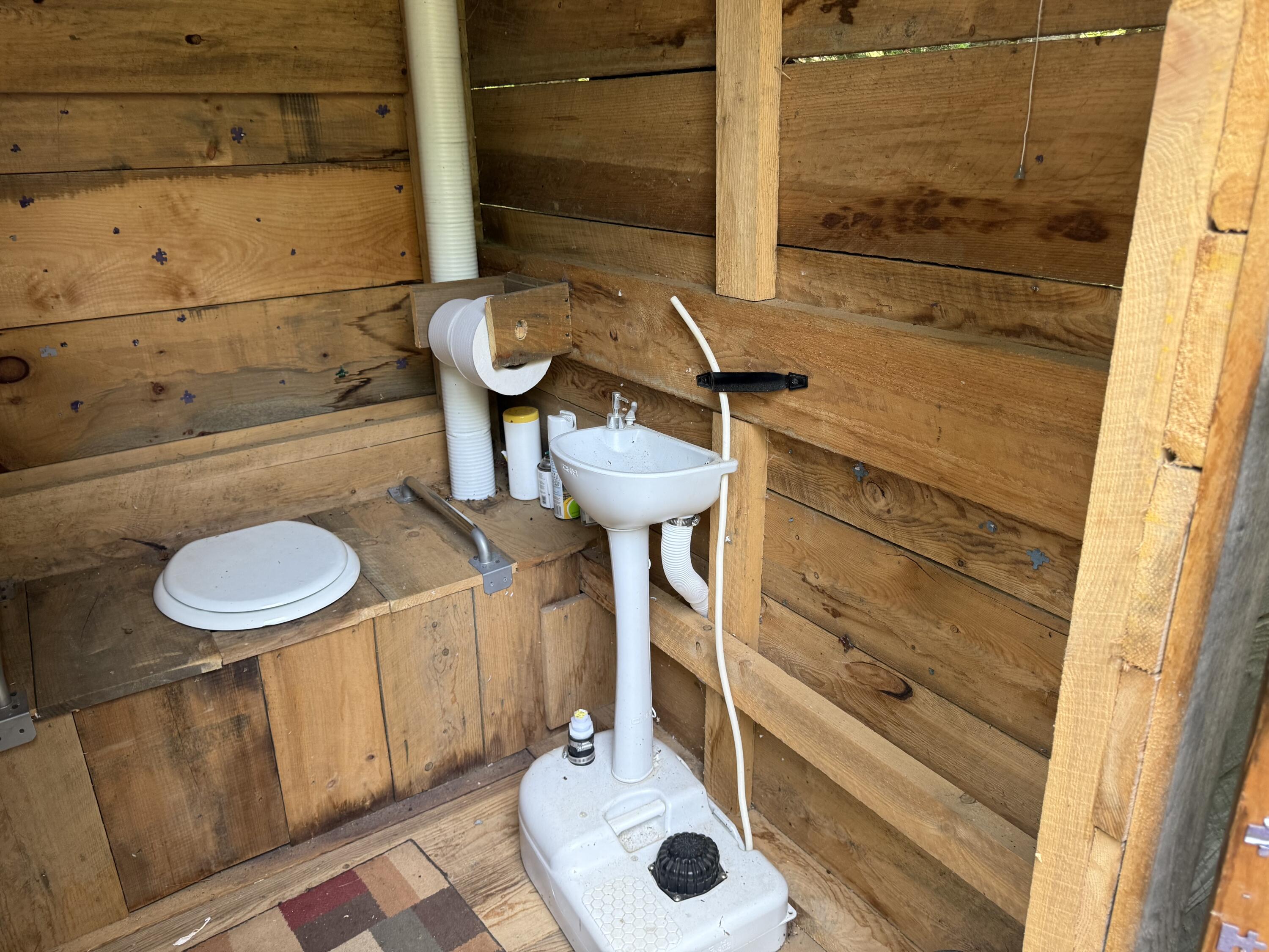 325 Calderwood Road Washington ME 04574