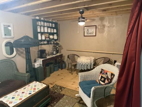 325 Calderwood Road Washington ME 04574