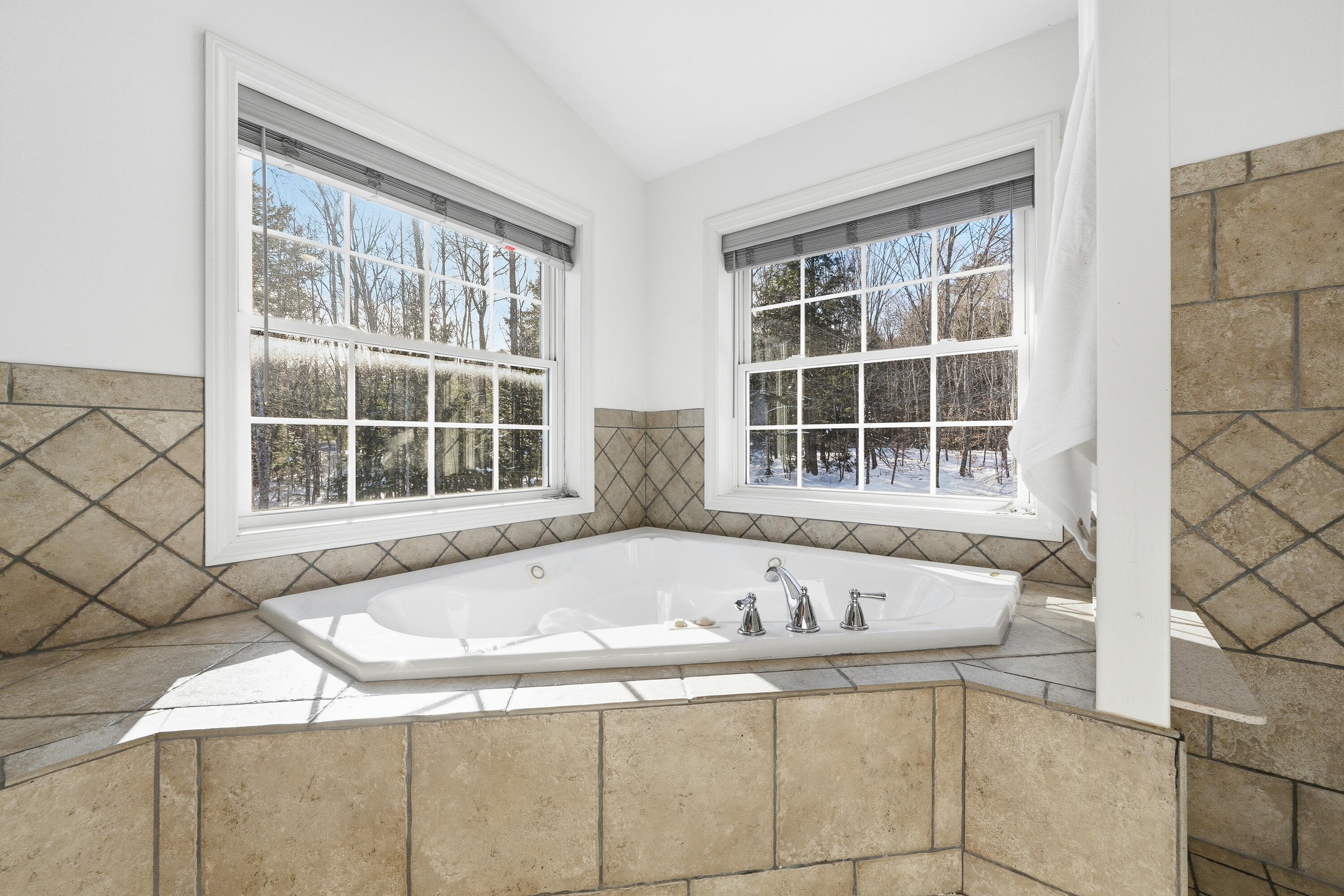 31 Harley Lane Bowdoin ME 04287