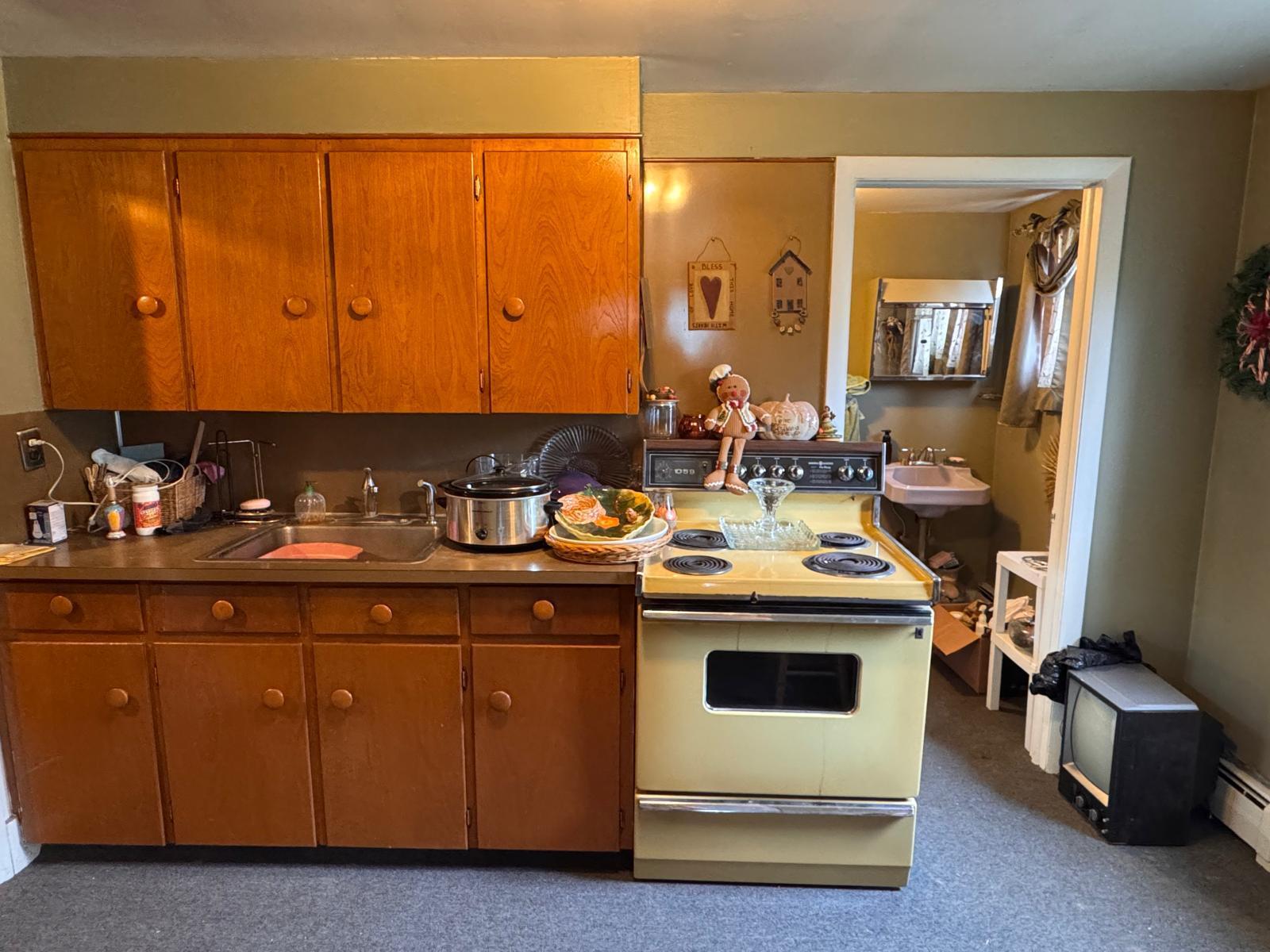 801 State Road Mapleton ME 04757