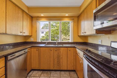 24 High Street Hallowell ME 04347