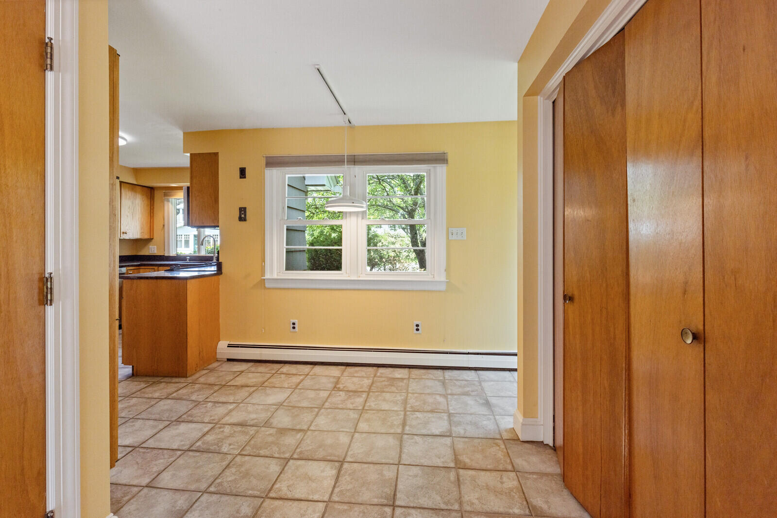 24 High Street Hallowell ME 04347