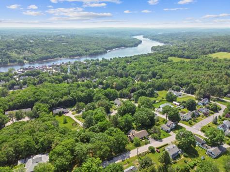 24 High Street Hallowell ME 04347