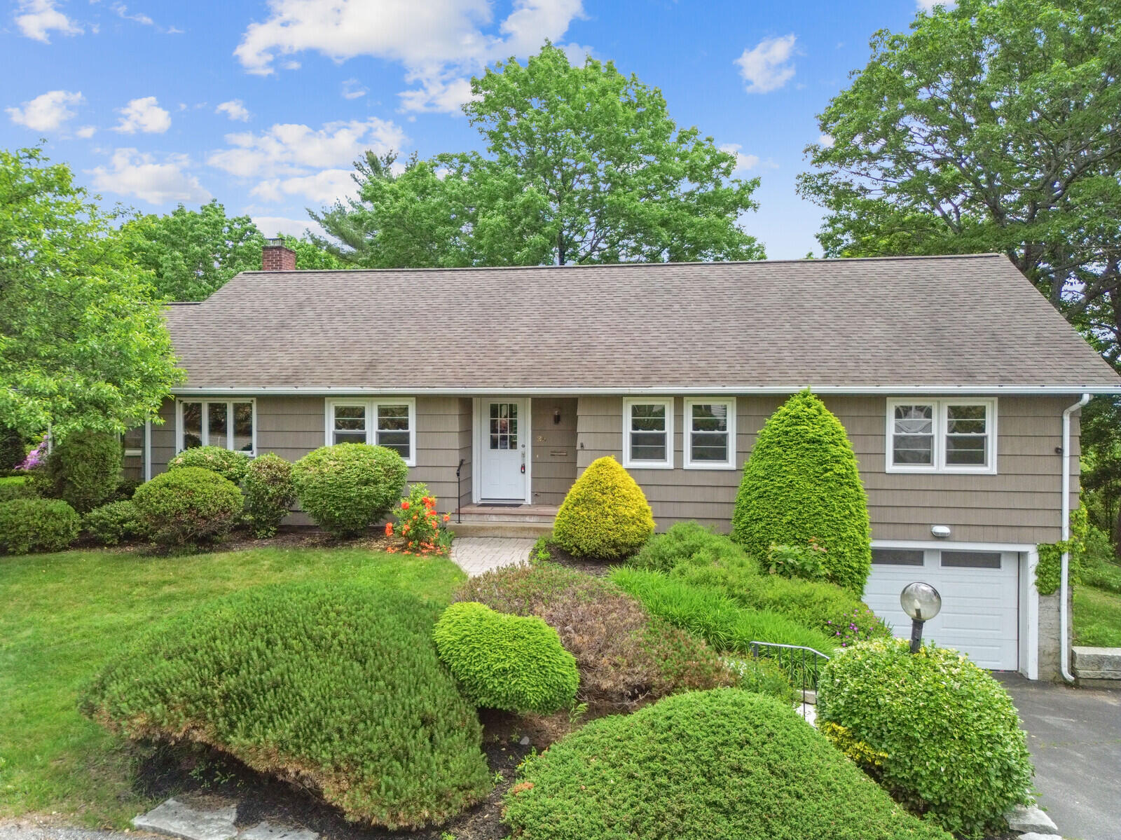 24 High Street Hallowell ME 04347