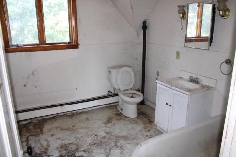 12 Jones Street Madison ME 04950