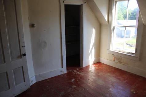 12 Jones Street Madison ME 04950