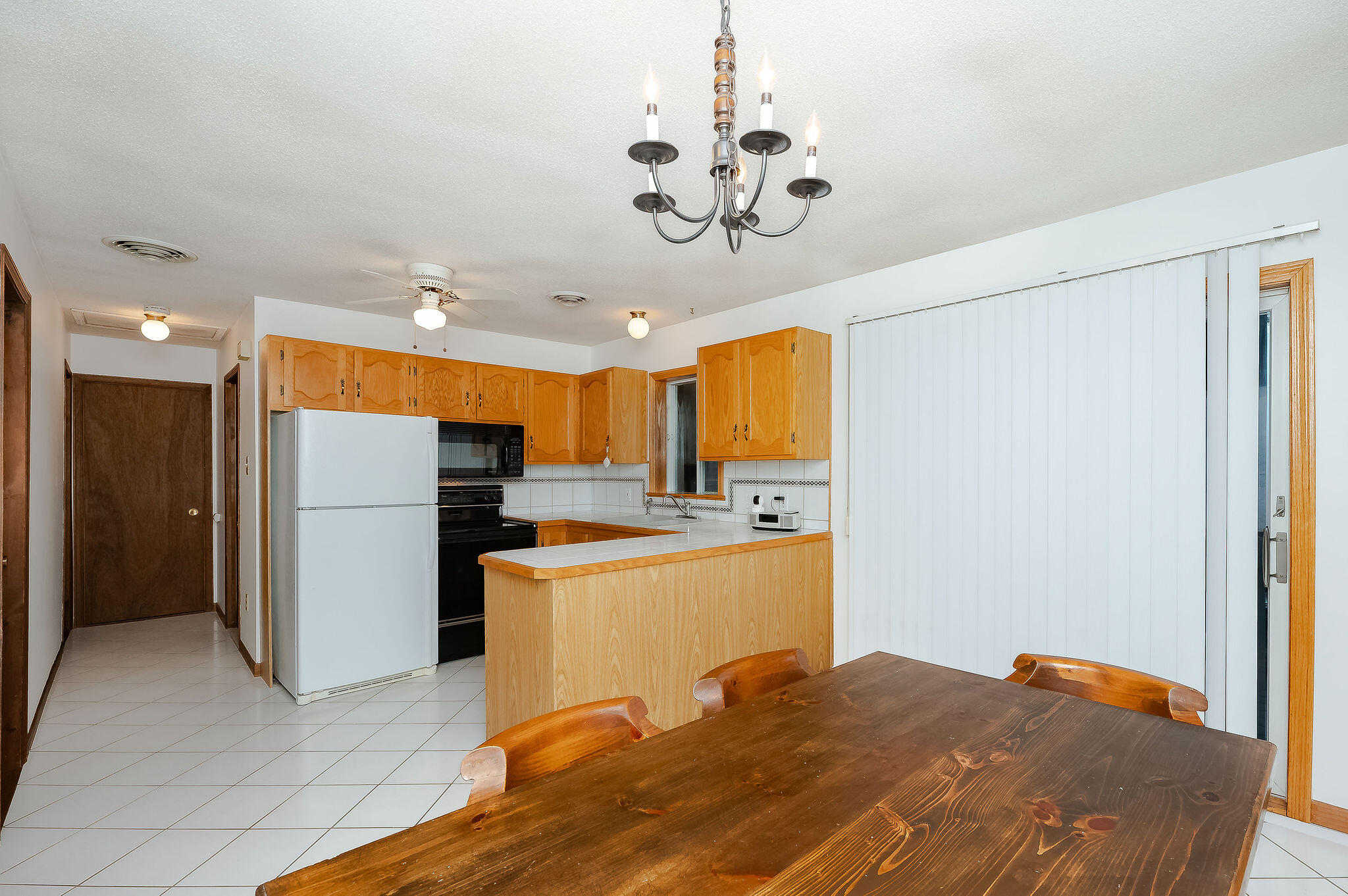 17 Dean Road York ME 03909