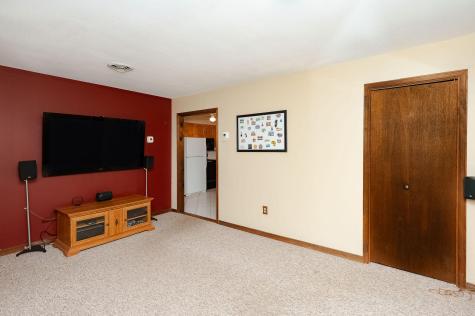 17 Dean Road York ME 03909