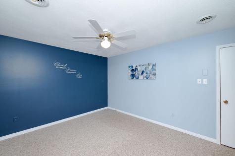 17 Dean Road York ME 03909