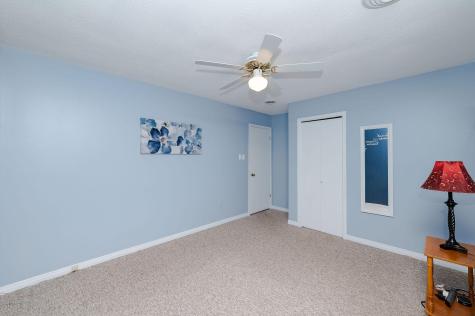 17 Dean Road York ME 03909