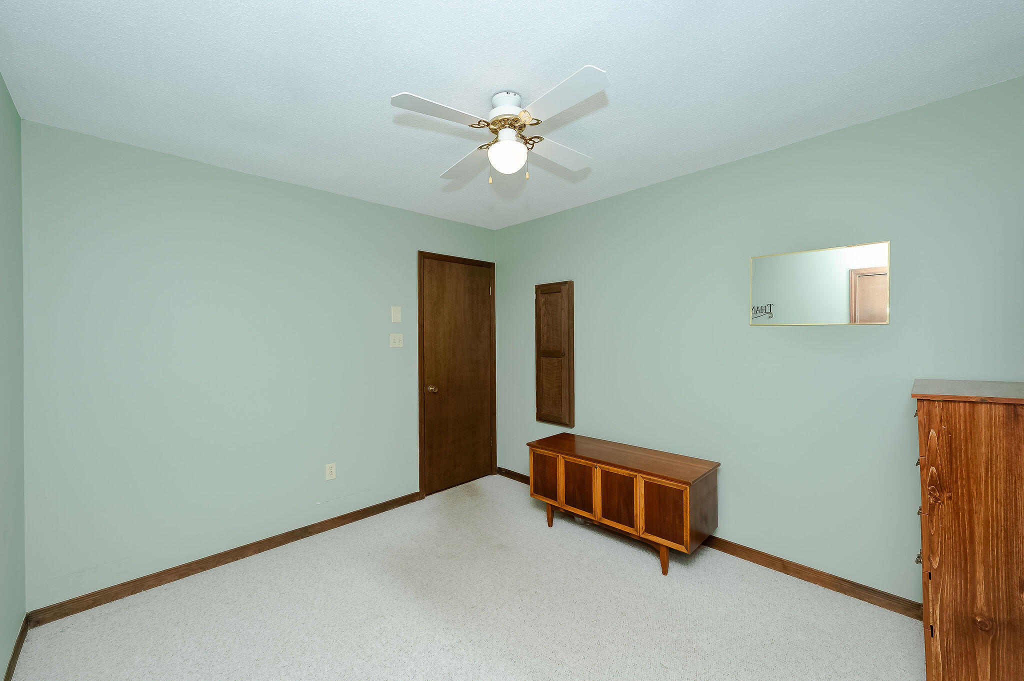 17 Dean Road York ME 03909